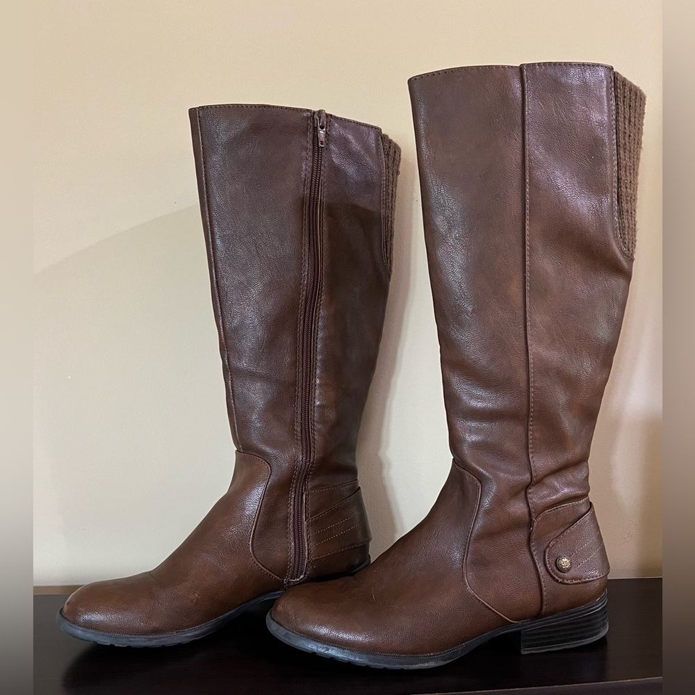 Brown tall boots. Life Stride. Barely worn